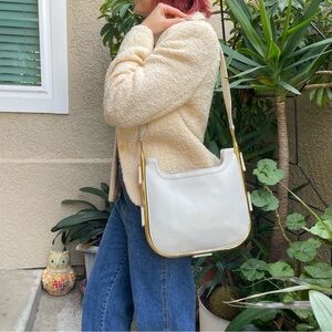 Vintage 70’s white/gold Gucci leather shoulder bag